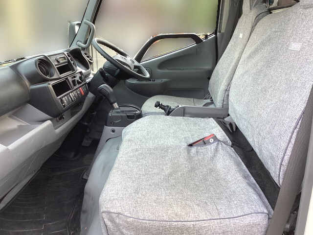 トヨタダイナ平ボディ小型（2t・3t）[写真28]