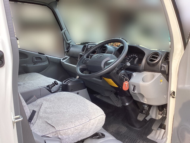 トヨタダイナ平ボディ小型（2t・3t）[写真30]