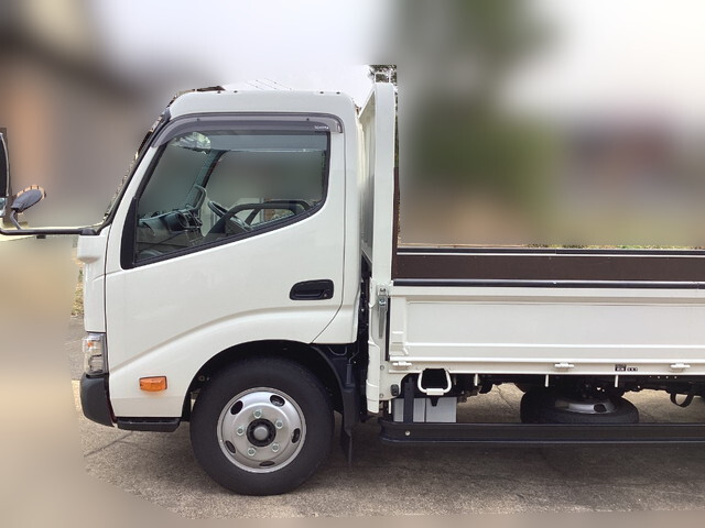 トヨタダイナ平ボディ小型（2t・3t）[写真05]