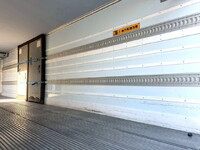 UDトラックスクオン冷凍車（冷蔵車）大型（10t）[写真11]