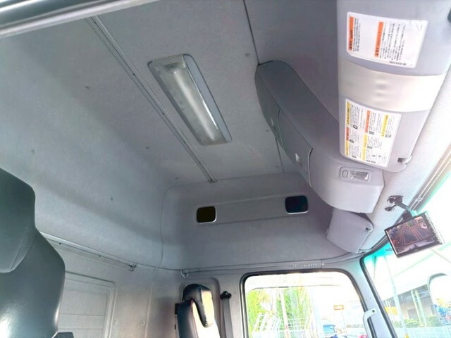 UDトラックスクオン冷凍車（冷蔵車）大型（10t）[写真26]