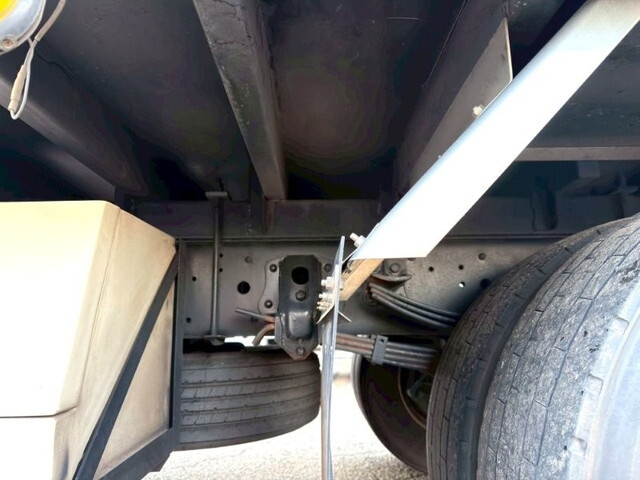 いすゞフォワードアルミブロック増トン（6t・8t）[写真07]