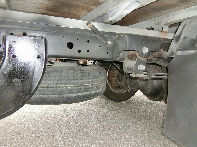 トヨタトヨエース平ボディ小型（2t・3t）[写真15]