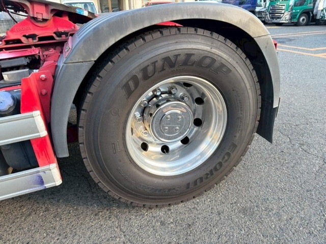 日野プロフィアトレーラーヘッド（トラクターヘッド）大型（10t）[写真11]