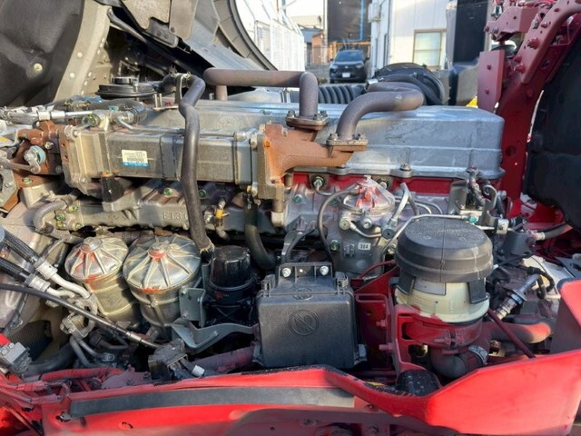 日野プロフィアトレーラーヘッド（トラクターヘッド）大型（10t）[写真14]