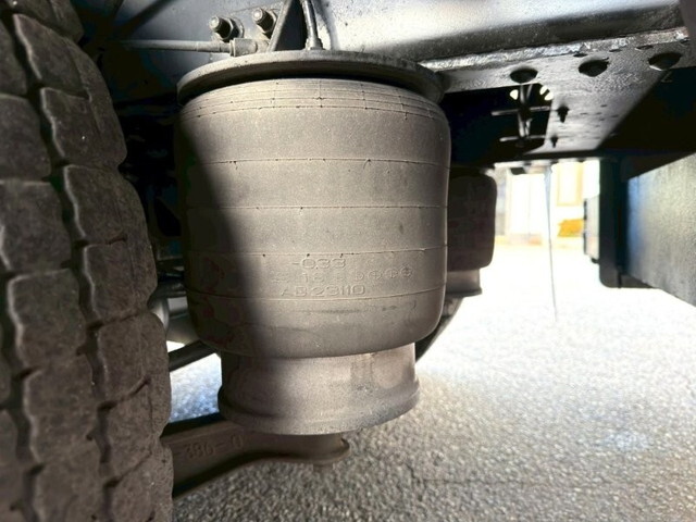 いすゞギガアルミブロック大型（10t）[写真06]