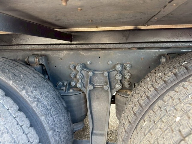 いすゞギガアルミブロック大型（10t）[写真08]