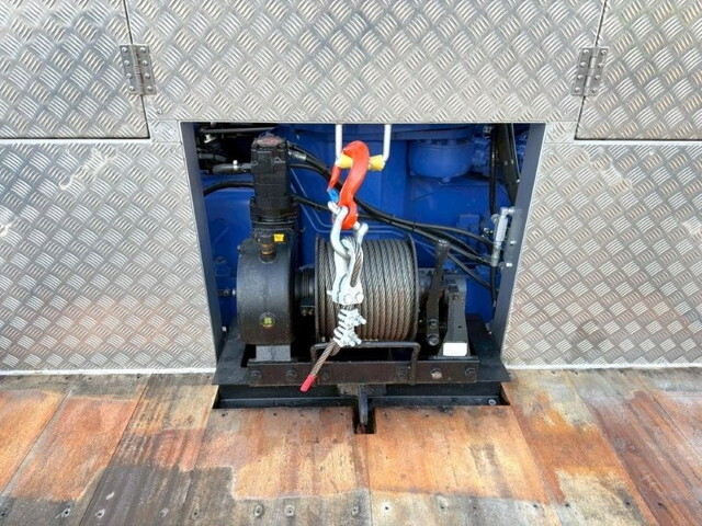 日野プロフィアセルフクレーン4段大型（10t）[写真07]