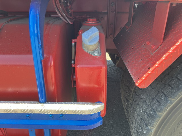 三菱ふそうスーパーグレートトレーラーヘッド（トラクターヘッド）大型（10t）[写真16]