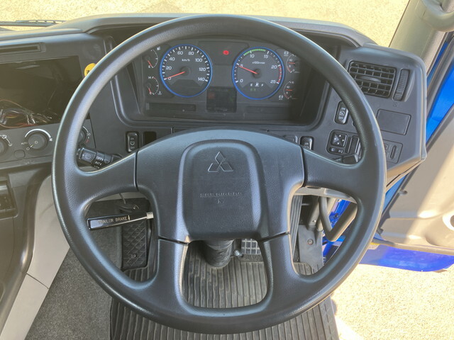 三菱ふそうスーパーグレートトレーラーヘッド（トラクターヘッド）大型（10t）[写真35]