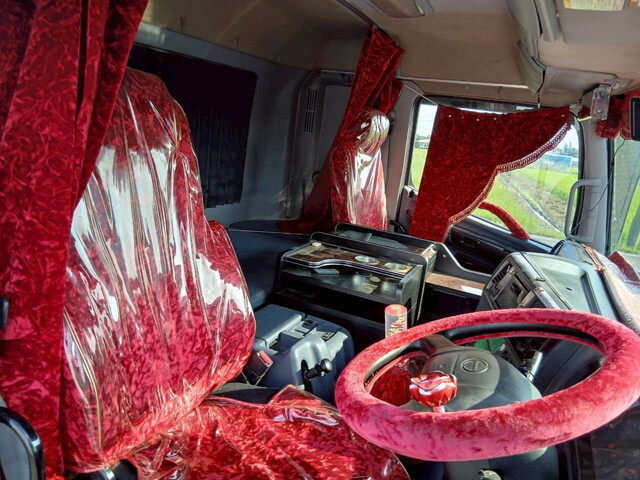 日野プロフィアダンプ大型（10t）[写真25]