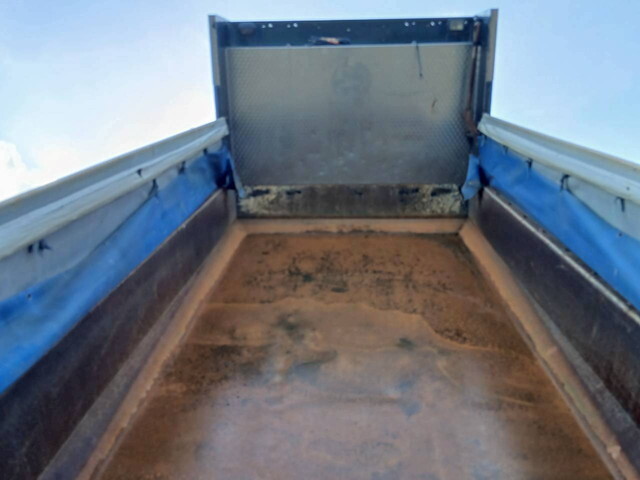 日野プロフィアダンプ大型（10t）[写真31]