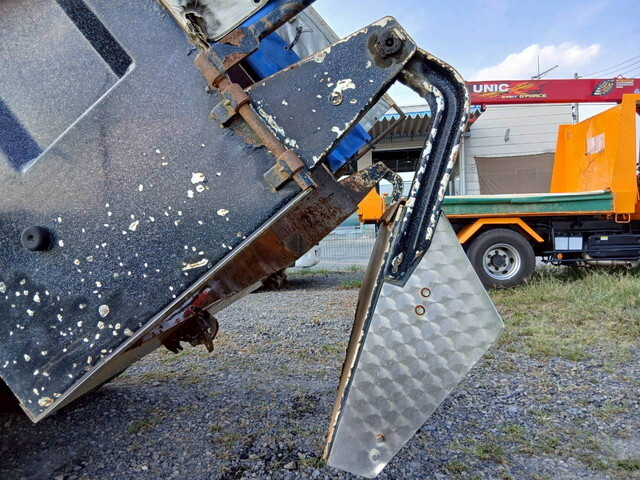 日野プロフィアダンプ大型（10t）[写真32]