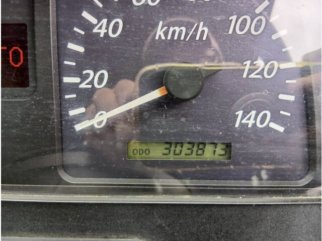 いすゞギガトレーラーヘッド（トラクターヘッド）大型（10t）[写真10]