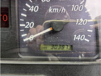 いすゞギガトレーラーヘッド（トラクターヘッド）大型（10t）[写真11]