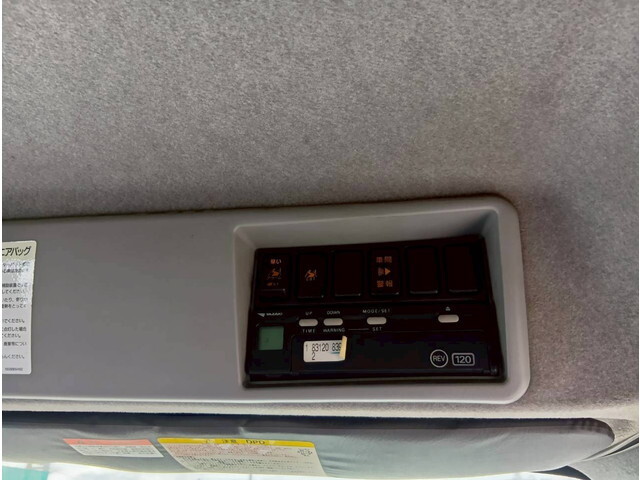 いすゞギガトレーラーヘッド（トラクターヘッド）大型（10t）[写真12]