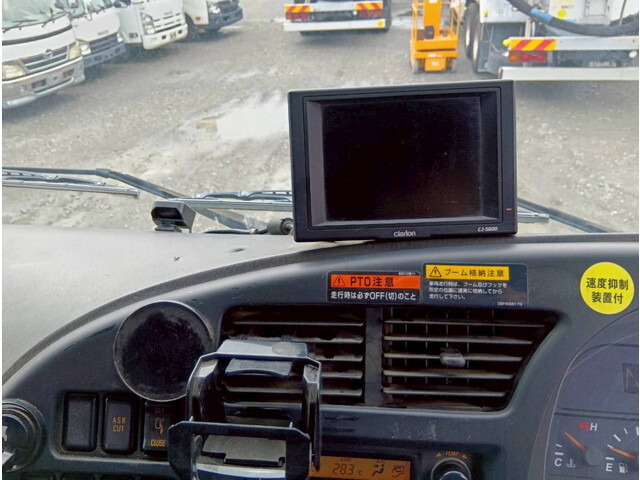 いすゞギガトレーラーヘッド（トラクターヘッド）大型（10t）[写真14]