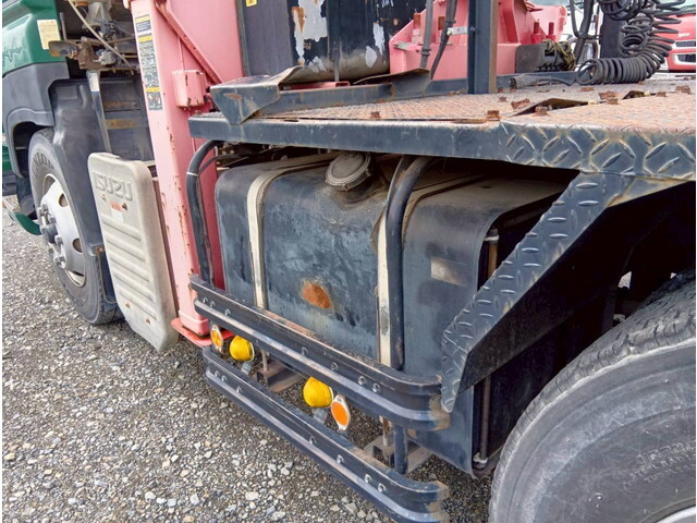 いすゞギガトレーラーヘッド（トラクターヘッド）大型（10t）[写真24]