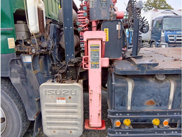 いすゞギガトレーラーヘッド（トラクターヘッド）大型（10t）[写真34]