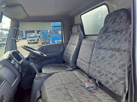 マツダタイタンダッシュアルミバン小型（2t・3t）[写真10]