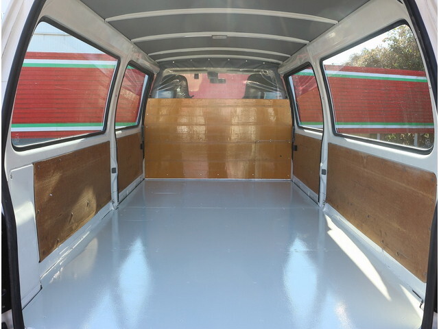 トヨタトヨエース移動販売車小型（2t・3t）[写真16]