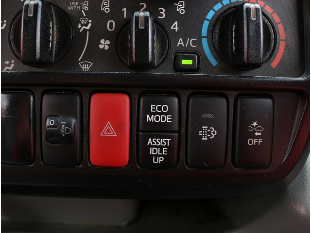 トヨタトヨエース移動販売車小型（2t・3t）[写真33]