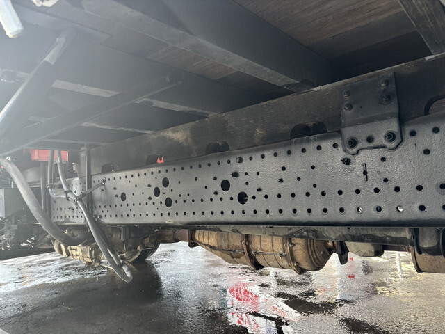 いすゞフォワードクレーン4段中型（4t）[写真21]