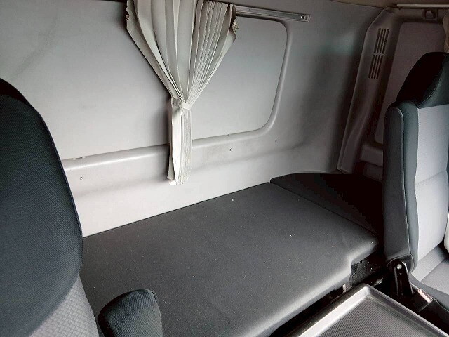 日野プロフィア冷凍車（冷蔵車）大型（10t）[写真26]