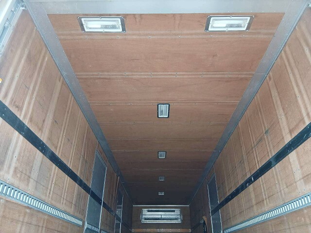 日野プロフィア冷凍車（冷蔵車）大型（10t）[写真09]