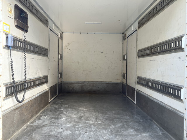 日野デュトロパネルバン小型（2t・3t）[写真12]