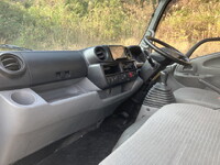 日野デュトロパネルバン小型（2t・3t）[写真30]