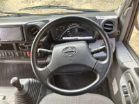 日野デュトロパネルバン小型（2t・3t）[写真36]