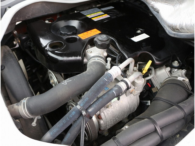 いすゞエルフダブルキャブ（Wキャブ）小型（2t・3t）[写真13]