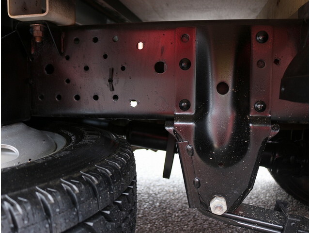 いすゞエルフダブルキャブ（Wキャブ）小型（2t・3t）[写真17]