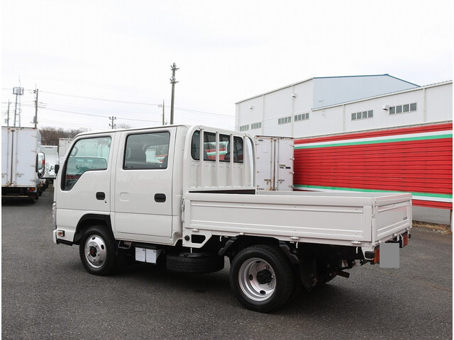 いすゞエルフダブルキャブ（Wキャブ）小型（2t・3t）[写真02]