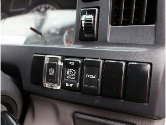 いすゞエルフダブルキャブ（Wキャブ）小型（2t・3t）[写真28]