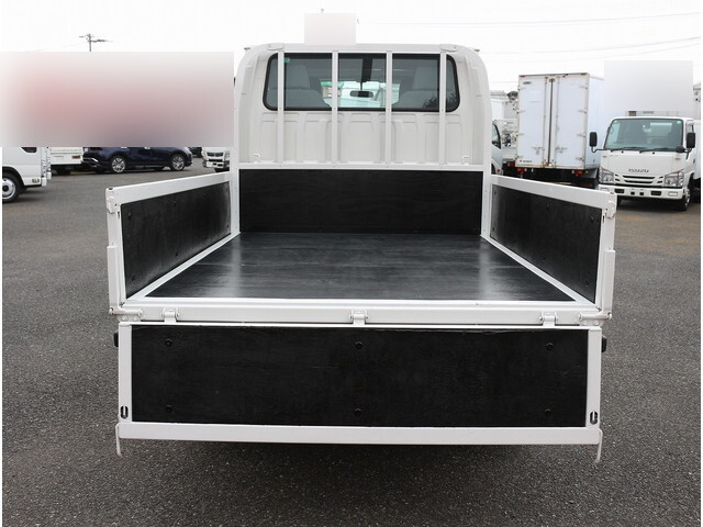 いすゞエルフダブルキャブ（Wキャブ）小型（2t・3t）[写真08]