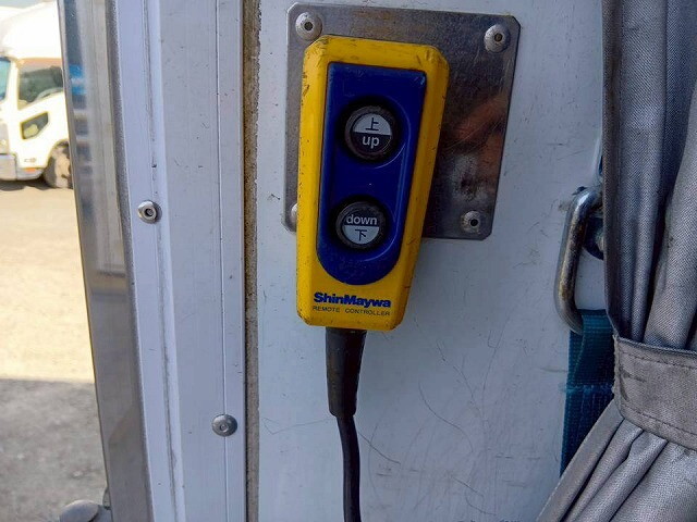 三菱ふそうファイター冷凍車（冷蔵車）中型（4t）[写真30]