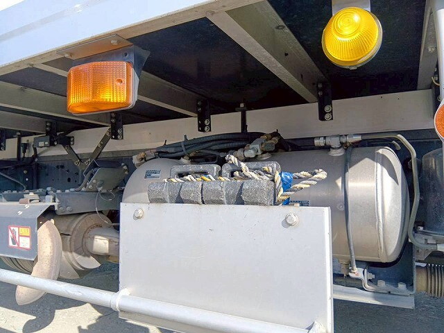 三菱ふそうファイター冷凍車（冷蔵車）中型（4t）[写真40]