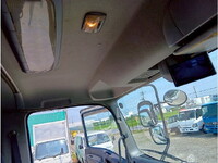 いすゞギガアルミウイング大型（10t）[写真13]