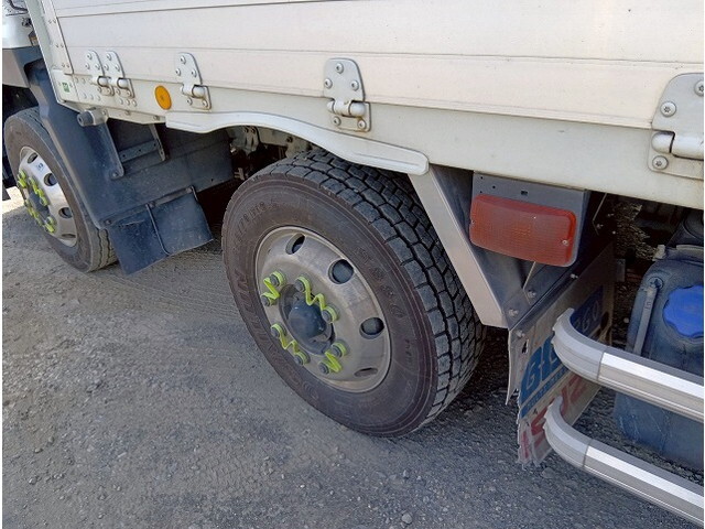 いすゞギガアルミウイング大型（10t）[写真20]