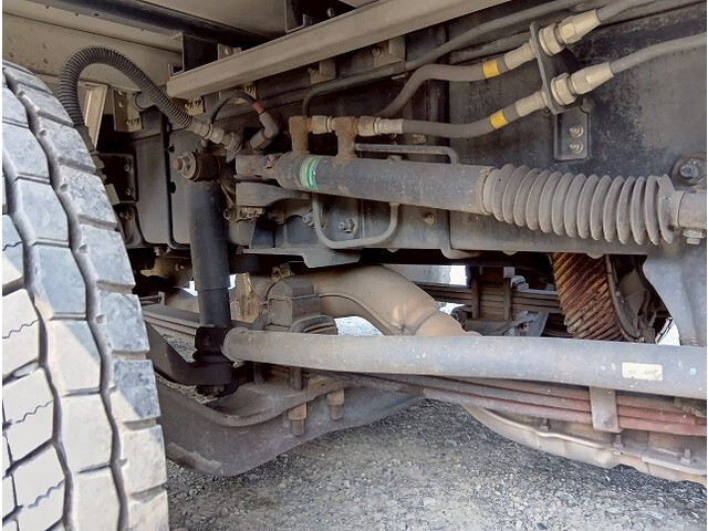 いすゞギガアルミウイング大型（10t）[写真33]