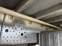 いすゞフォワードアルミウイング中型（4t）[写真14]