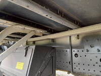 いすゞフォワードアルミウイング中型（4t）[写真15]