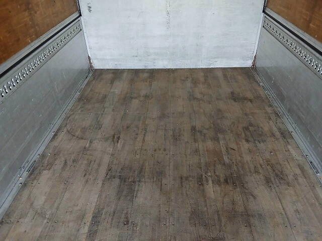 いすゞフォワードアルミウイング中型（4t）[写真35]