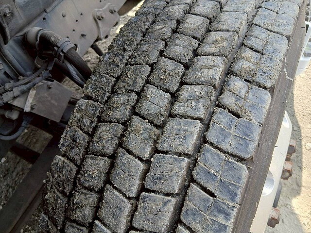 日野プロフィアタンク車（タンクローリー）大型（10t）[写真11]