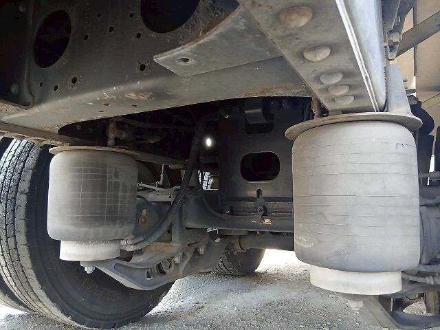 日野プロフィアタンク車（タンクローリー）大型（10t）[写真18]