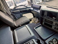 日野プロフィアタンク車（タンクローリー）大型（10t）[写真28]