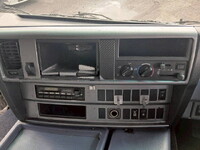 日野プロフィアタンク車（タンクローリー）大型（10t）[写真30]