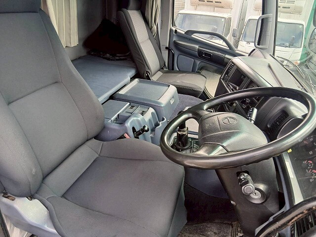 日野プロフィアタンク車（タンクローリー）大型（10t）[写真32]